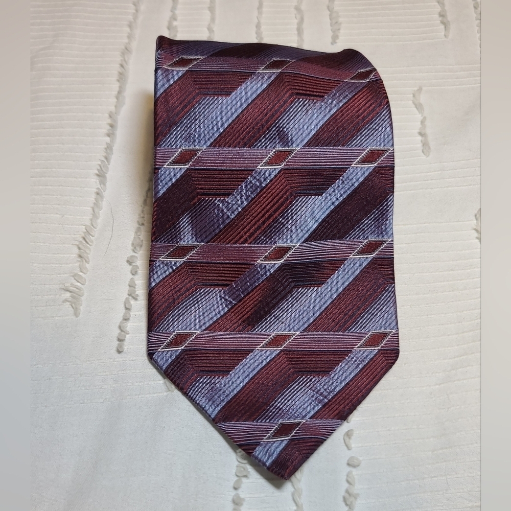 Siena Collezione 100% Silk Blue And Red Necktie